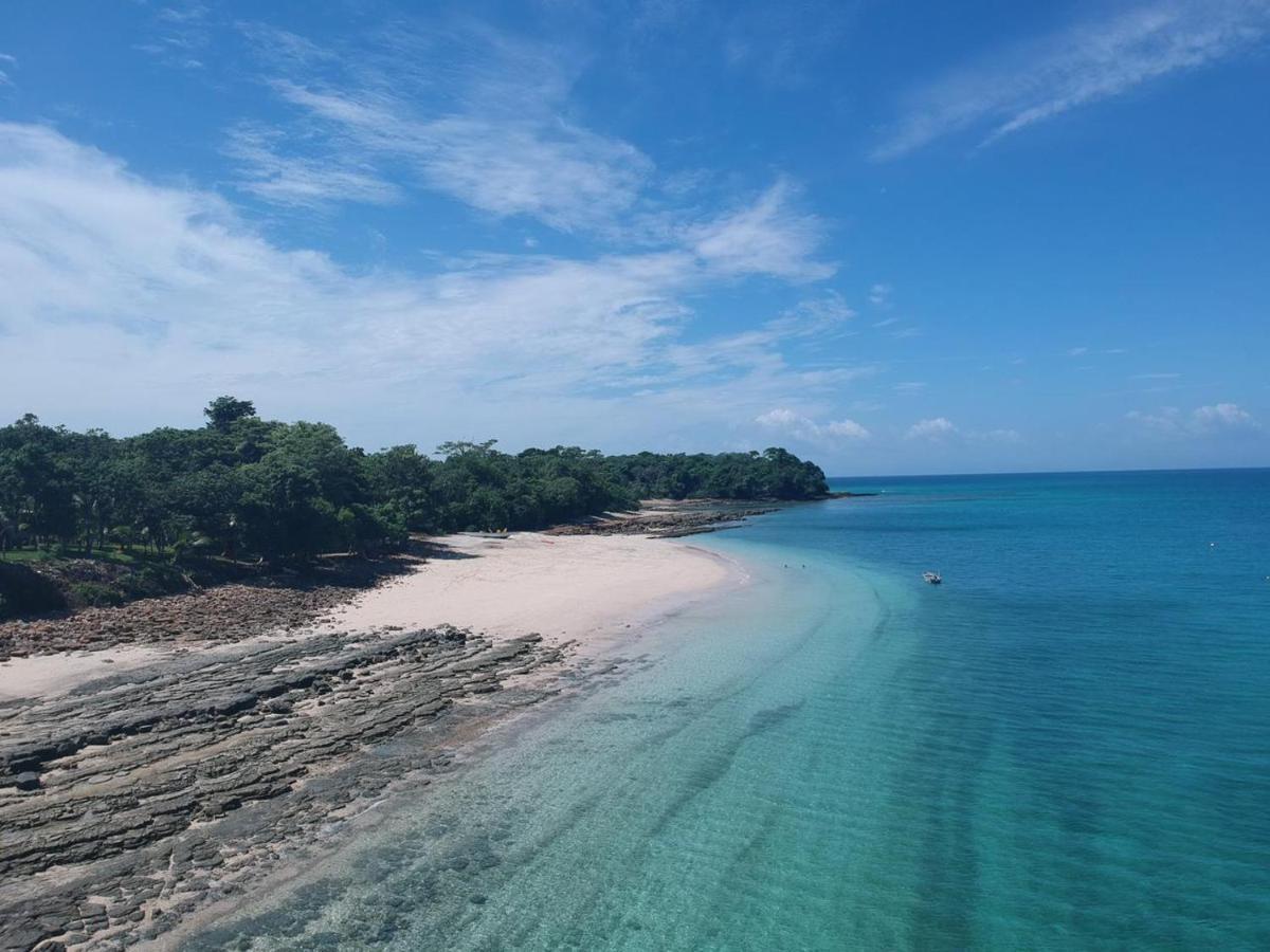 Sonny Island Resort Cabanas Frente Al Mar Punta Bajo Rico 外观 照片