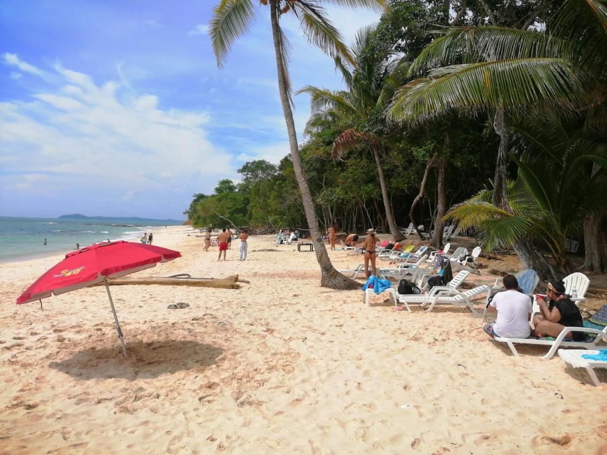 Sonny Island Resort Cabanas Frente Al Mar Punta Bajo Rico 外观 照片