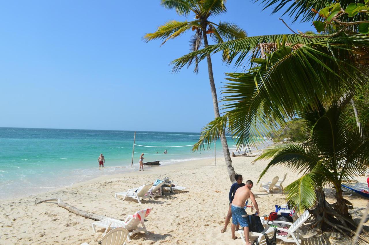 Sonny Island Resort Cabanas Frente Al Mar Punta Bajo Rico 外观 照片